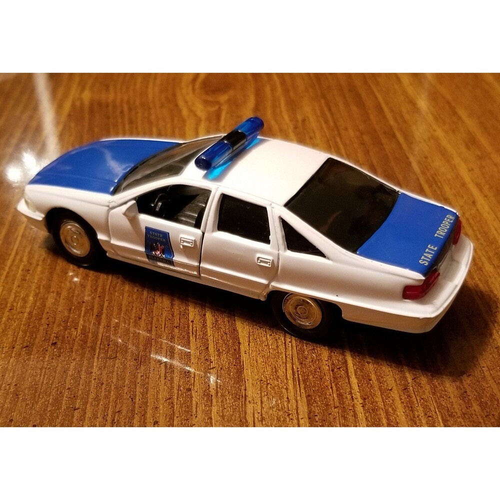 Alabama State Police Road Champs die cast police car 1:43 scale